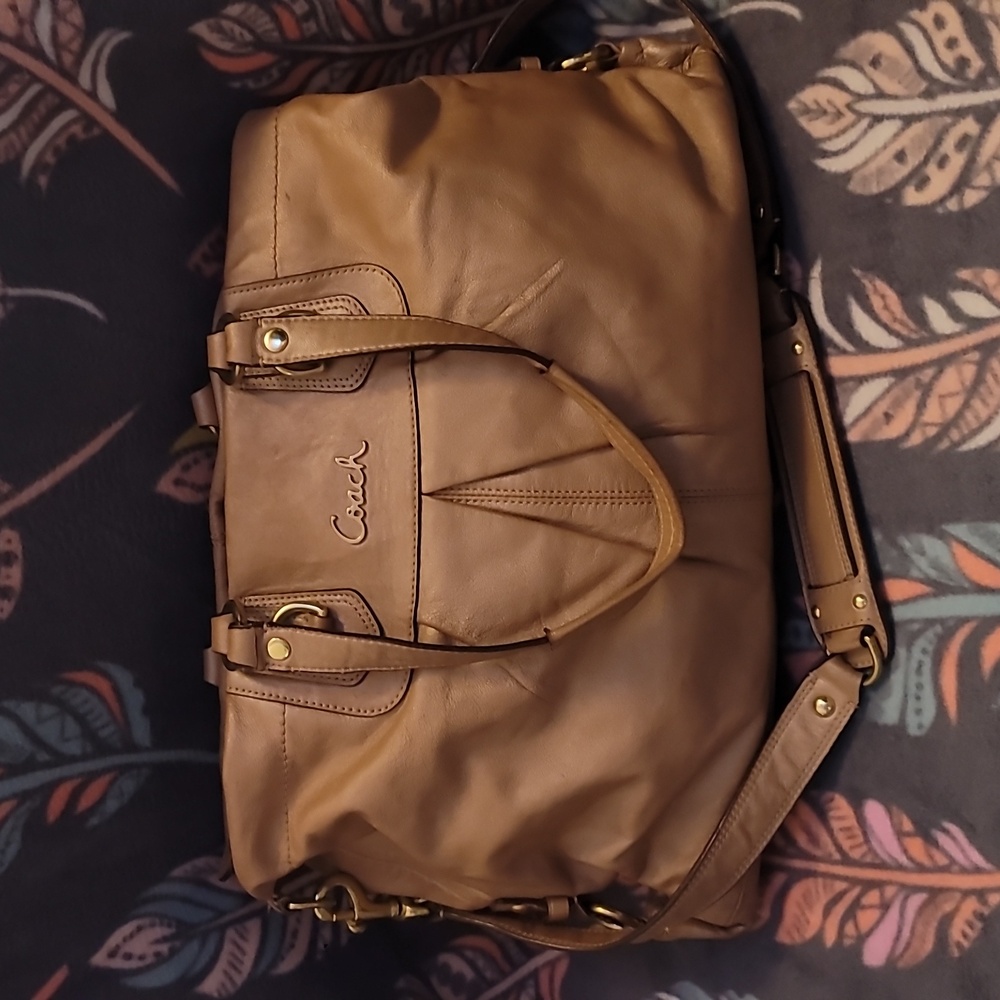 Coach shoulder/crossbody bag